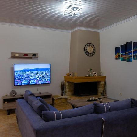 G.R Luxury Apartment Kalligoni 외부 사진